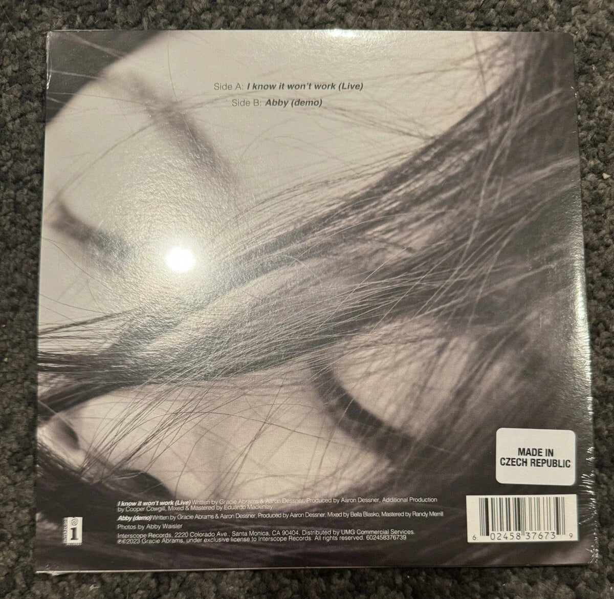 Gracie Abrams - I Know It Won't Work (Live)  Abby (Demo) (7, Ltd, Blu)